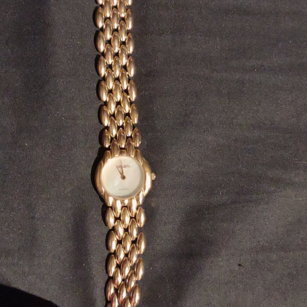 Gruen Mother of Pearl Dial Wrist Watch